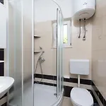 شقة In With Sea View, Terrace, Air Conditioning, Wifi 3423-1 *