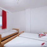 In With Sea View, Terrace, Air Conditioning, Wifi 3423-1 * Duće