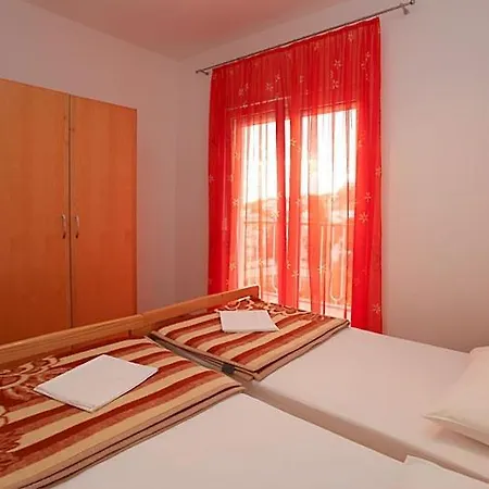 Apartmán In With Sea View, Terrace, Air Conditioning, Wifi 3423-1 *