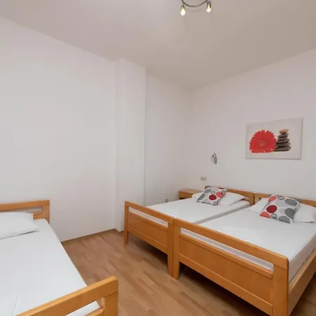 Apartmán In With Sea View, Terrace, Air Conditioning, Wifi 3423-1 Duće